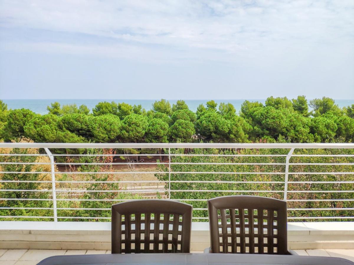 Homiday - Cerrano Park Resort Pineto Dış mekan fotoğraf