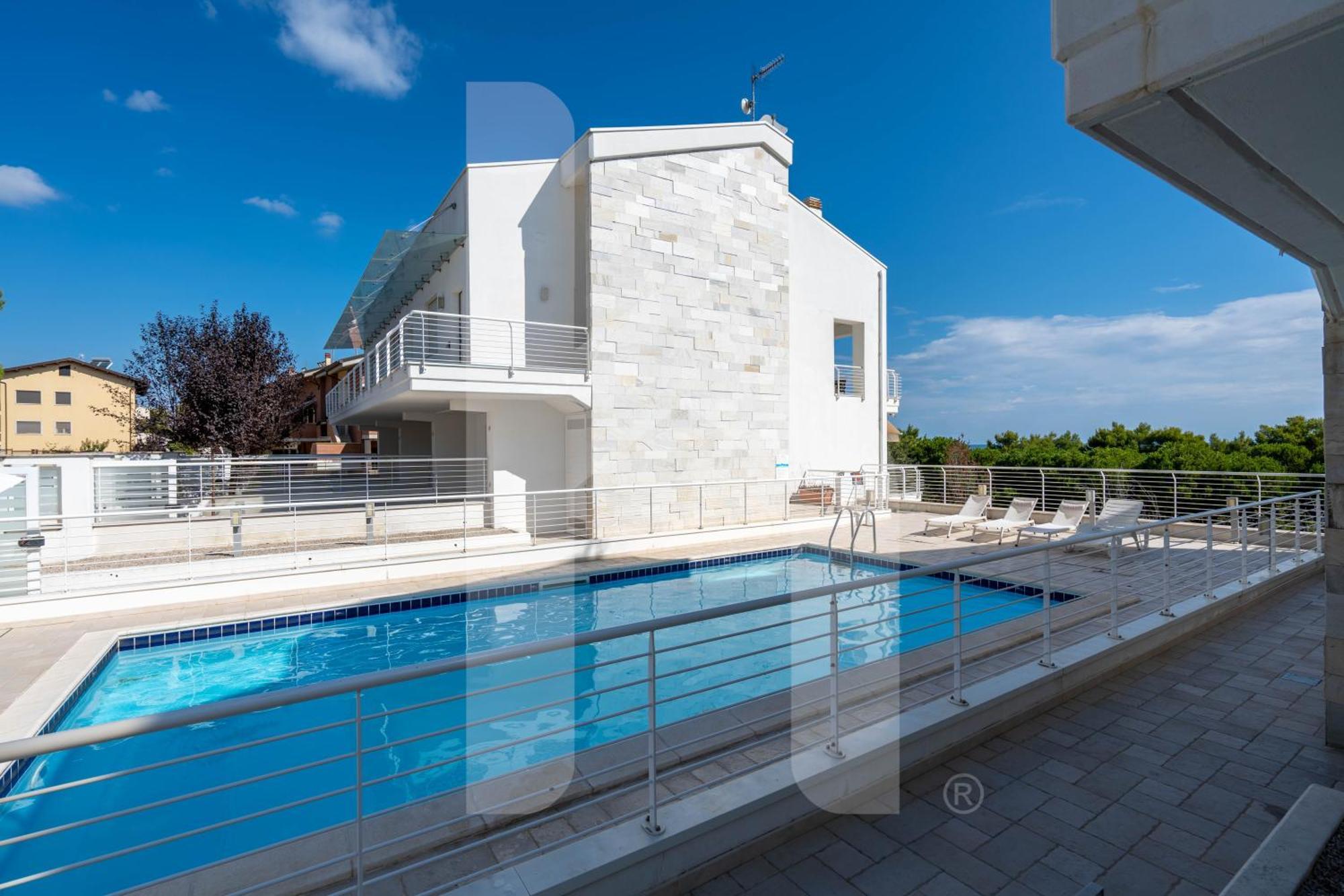 Homiday - Cerrano Park Resort Pineto Dış mekan fotoğraf